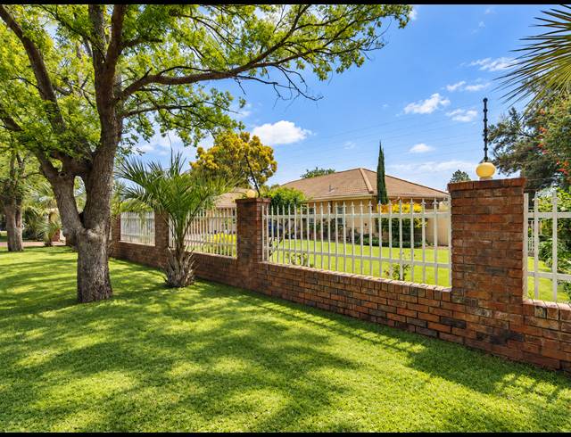 3 BEDROOM HOUSE FOR SALE IN THREE RIVERS EAST